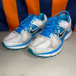 Nike Air Pegasus 28 Running Shoes grey Women Sz 10 low top 10443802-104 zoom air